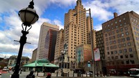 Rhode Island tampil di posisi keempat karena efektif dalam menjaga keamanan perkotaan. Kolaborasi antar lembaga dan komunitas menjadi kunci pengendalian kriminalitas di negara bagian ini. (Getty Images/Boston Globe)  