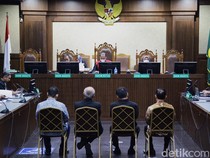 4 Terdakwa Korupsi Lahan Rorotan Divonis Penjara