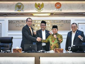 Abdul Kharis Kini Jabat Ketua Fraksi PKS di DPR Gantikan Jazuli Juwaini