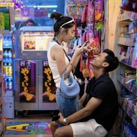 Namun belakangan hubungan rumah tangga wanita yang akrab disapa Zize dan Arhan memang sempat dikabarkan retak. Zize sempat digosipkan selingkuh hingga main padel bersama mantan kekasih. Namun pihak Zize sudah membantah gosip tersebut. Foto: Instagram/pratamaarhan8 & Instagram/azizahsalsha_