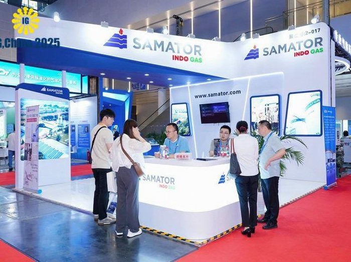 Booth Samator di China
