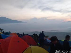 Piknik Gunung Ramah Anak? Coba Bukit ke Pamoroan