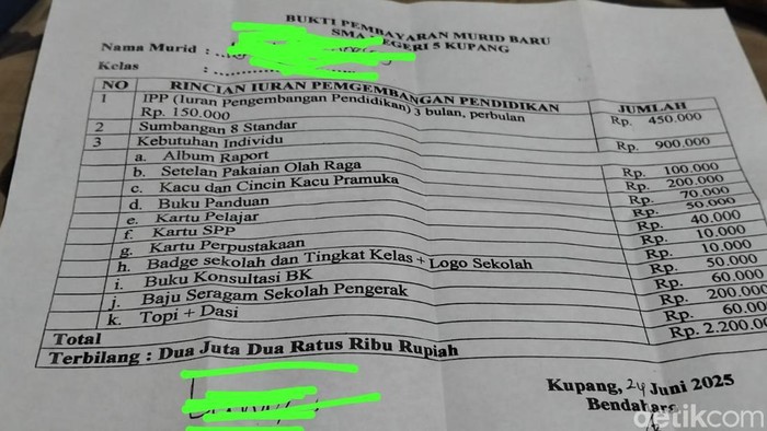 Bukti biaya peserta didik baru di SMAN 5 Kupang.