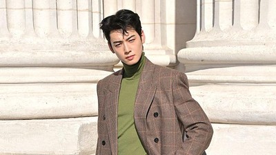 Adu Ganteng Cha Eun Woo Hingga Jackson Wang GOT7 di Paris Fashion Week 2025