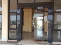 Gedung Mapolsek Panggungrejo Kota Pasuruan Dirusak, Kaca-kaca Pecah