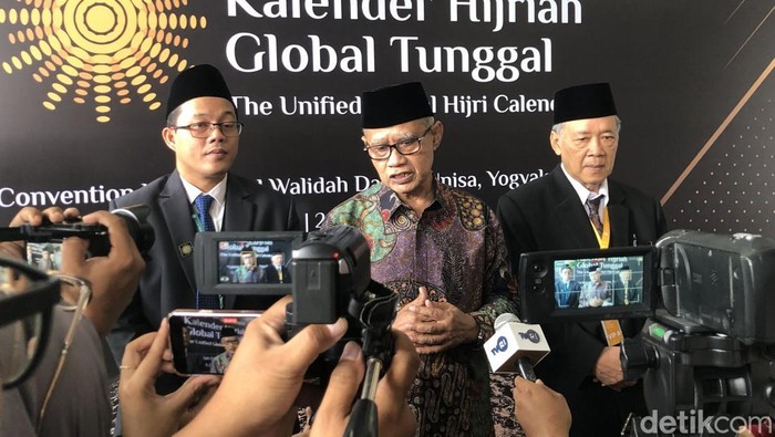 Ketum PP Muhammadiyah, Haedar Nashir ditemui di Universitas Aisyiyah Jogja, Rabu (25/6/2025).