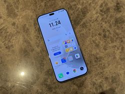 Mengenggam Honor 400 Lite Rasa iPhone 16 Pro