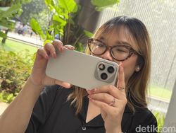 Mengenggam Honor 400 Lite Rasa iPhone 16 Pro