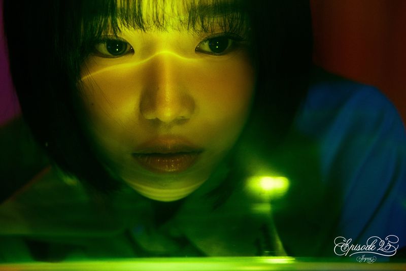 Teaser foto Jo Yuri untuk comeback album mini ke-3 Episode 25. Album ini akan dirilis pada 14 Juli 2025.