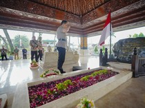 Kapolri Jelaskan Makna Rangkaian Ziarah ke Makam Habibie hingga Bung Karno