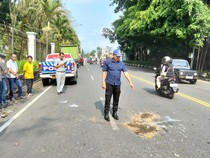 Truk Vs Motor di Purwokerto, 2 Orang Terluka