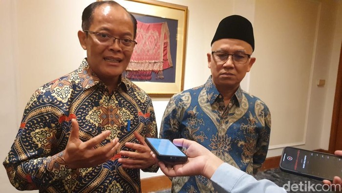 Kemendikdasmen minta seluruh guru memiliki kemahiran dalam berbahasa Indonesia.