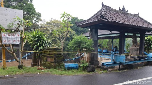 Lokasi penemuan mayat perempuan misterius di pintu air DAM Oongan, Jalan Noja Saraswati, Kelurahan Tonja, Denpasar, Bali, Rabu (25/6/2025). (Foto: Aryo Mahendro/detikBali)