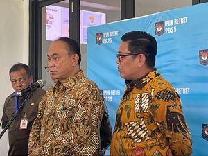 Menkop Larang Keluarga Kepala Daerah Jadi Pengurus Kopdes Merah Putih