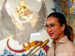 Isu Liar Mandi Pakai Air Galon Ditepis Menpar Widiyanti