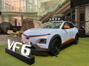Gaya Mobil Listrik VinFast VF6 Dimodifikasi ala Petualang