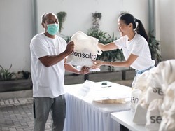 Sebagai bentuk apresiasi, Sensatia menyediakan paket sembako dan suvenir khusus kepada para pendonor. Selain menjadi bagian dari kepedulian sosial, kegiatan ini turut mempererat hubungan antara perusahaan, masyarakat, dan lembaga sosial seperti PMI. (Dok. Sensatia)