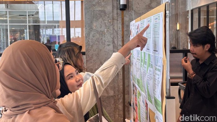Pencari kerja di Jobfair Samarinda.