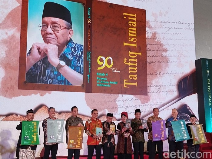 Perayaan 90 Tahun Taufik Ismail di Kementerian Kebudayaan, pada Rabu (25/6/2025). Perayaan 90 Tahun Taufik Ismail di Kementerian Kebudayaan, pada Rabu (25/6/2025).