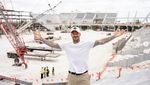Pesona David Beckham Saat Panen Wortel hingga Jadi Peternak Lebah