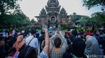 Pesona Pelajar Berbusana Adat Warnai TMII
