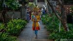 Pesona Pelajar Berbusana Adat Warnai TMII