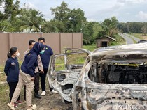 Detik-detik Xenia di Bangka Tengah Terbakar, Hanguskan Satu Orang di Dalamnya
