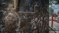 Monumen yang juga dikenal sebagai Monumen Front Perjuangan Rakyat Bekasi ini dibangun untuk menghormati keberanian rakyat Bekasi dalam mempertahankan kemerdekaan.  