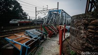 Kali Bekasi merupakan batas antara pasukan sekutu Inggris dan NICA yang menguasai Jakarta dengan laskar-laskar Republik Indonesia yang bertahan di sisi timur.  