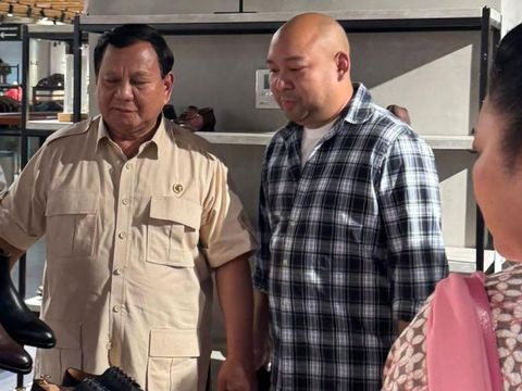 Presiden Prabowo Subianto saat mengunjungi Sarinah bersama Titiek Soeharto dan Didit Hediprasetyo