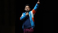 Ryan Adriandhy sendiri mengawali karier sebagai stand up comedian. Ia juara satu Stand Up Comedy Indonesia musim pertama di tahun 2011. (Foto: dok Instagram adriandhy)
