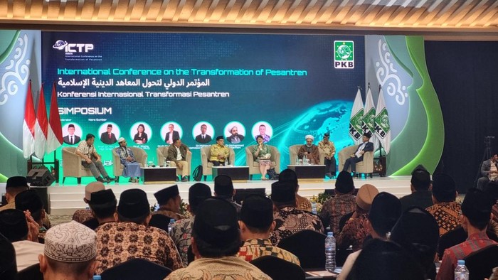 Said Aqil dan Wamendiktisaintek di Konferensi Pesantren