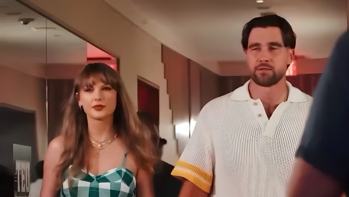 Taylor Swift dan Travis Kelce hadir di pesta penyambutan Tight End University di Nashville, Tennessee, pada Senin (23/6/2025).