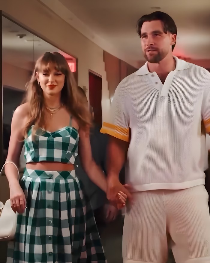 Taylor Swift dan Travis Kelce hadir di pesta penyambutan Tight End University di Nashville, Tennessee, pada Senin (23/6/2025).
