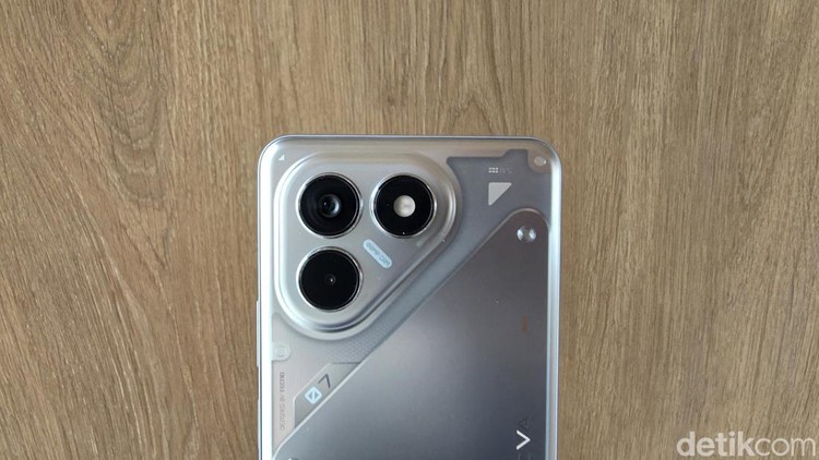 Tecno Pova 7