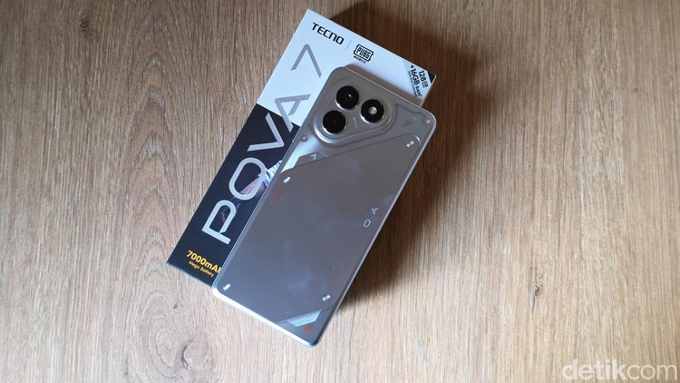Tecno Pova 7
