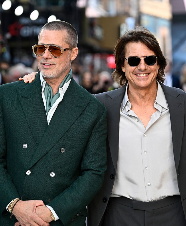 Keduanya bertemu di pemutaran perdana ‘F1: The Movie’, film balap terbaru yang dibintangi Brad Pitt, di Cineworld Leicester Square, London, Inggris pada Senin (23/6/2025). Foto: Gareth Cattermole/Getty Images/Gareth Cattermole