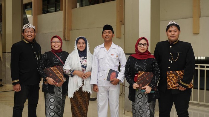 Untag Surabaya peringati Bulan Bung Karno dengan napak tilas dan fahion