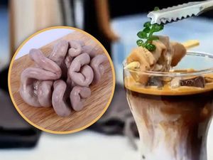 Viral Minuman Kopi Topping Sate Usus Babi, Gimana Rasanya?