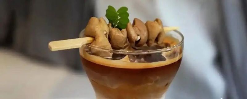 Viral Minuman Kopi Topping Sate Usus Babi, Gimana Rasanya?