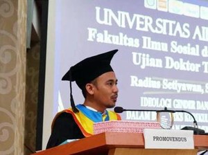 Bahas Bias Gender dan Ekologi, Warek UM Surabaya Raih Gelar Doktor