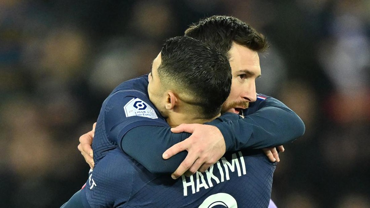 Achraf Hakimi akan bereuni dengan Lionel Messi saat PSG menghadapi Inter Miami di Piala Dunia Antarklub 2025, akhir pekan ini. (Foto: Anadolu Agency via Getty Images/Anadolu)