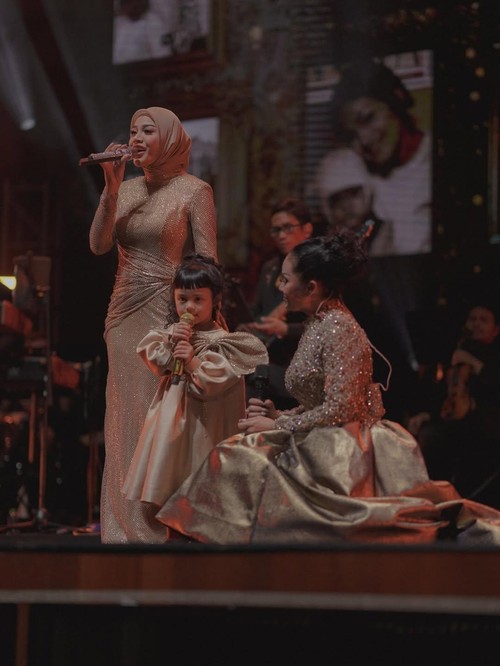 Ameena ingin pakai wig meniru gaya Kris Dayanti.