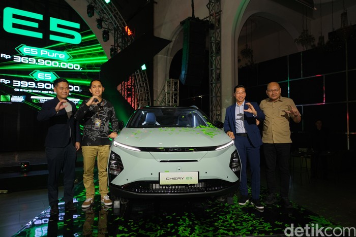 Chery E5 meluncur di Indonesia.