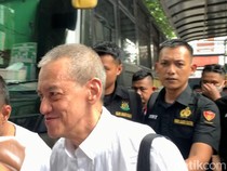 Fariz RM Tebar Senyuman Jelang Sidang Kasus Narkoba