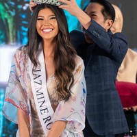 Penyanyi yang baru merilis single ‘Tiba Tiba Bilang Sayang’ itu pun bakal mewakili Indonesia di ajang internasional yakni Miss Earth 2025 yang bakal digelar di Filipina. Foto: Instagram @jaz.rowe