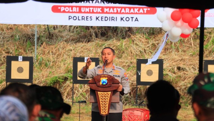 Kapolres Kediri Kota, AKBP Bramastyo Priaji