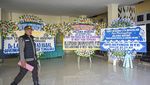 Karangan Bunga Iringi Duka Kematian Juliana di Rinjani