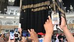 Kiswa Kabah Diganti, Momen Sakral Jelang 1 Muharram di Makkah