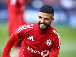 2. Lorenzo Insigne (Toronto FC). Eks Napoli ini menerima gaji 15,44 juta Dolar per tahun atau sekitar 252,1 miliar Rupiah. Foto: Getty Images/Vaughn Ridley